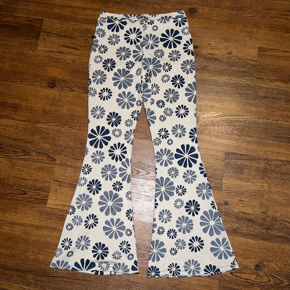 Tullabee Navy Blue White Daisy Knit Flared Stretch Pants Leggings Size M/L - Picture 3 of 11